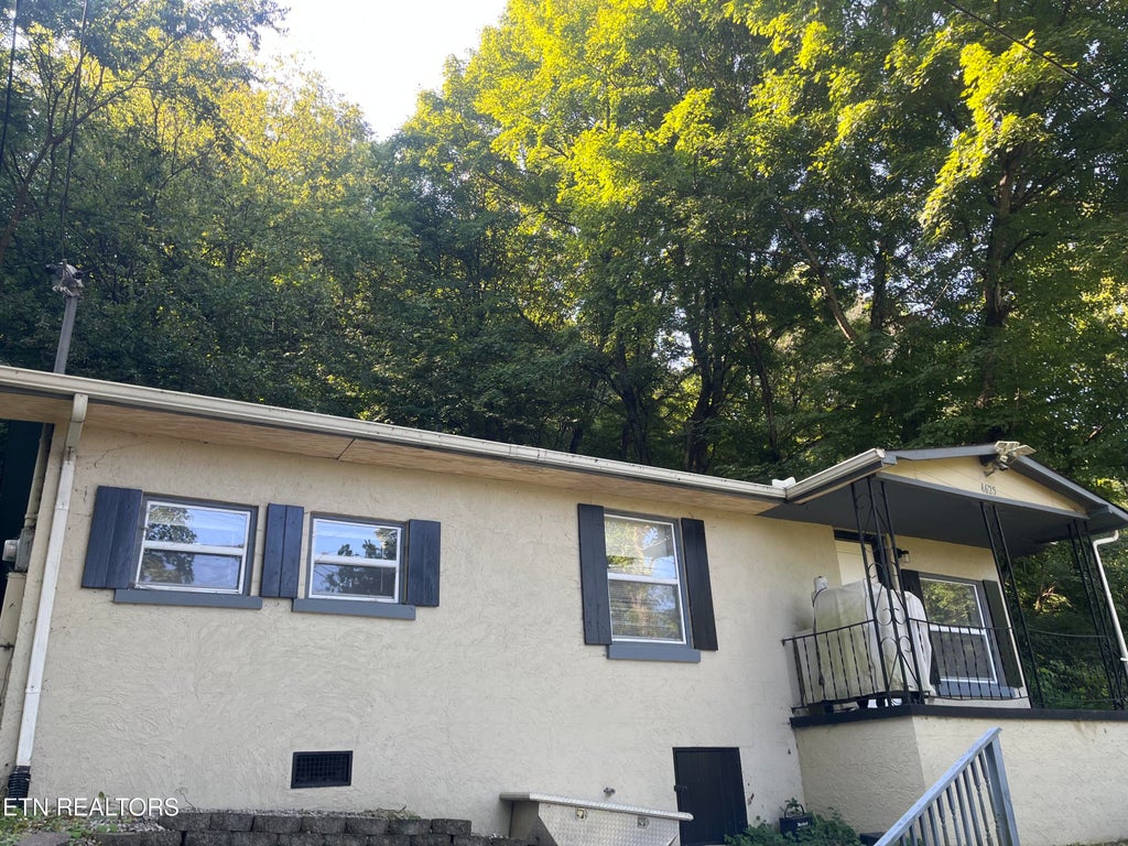 Photo of 4625 Carver Rd, Knoxville, TN 37918 (MLS # 1353504)