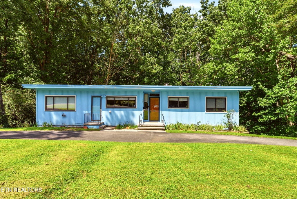 Photo of 103 Endicott Lane, Oak Ridge, TN 37830 (MLS # 1353360)
