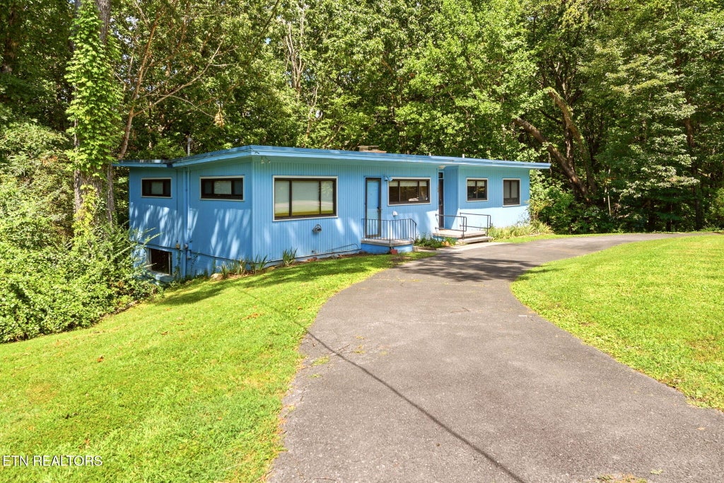 Photo of 103 Endicott Lane, Oak Ridge, TN 37830 (MLS # 1353360)