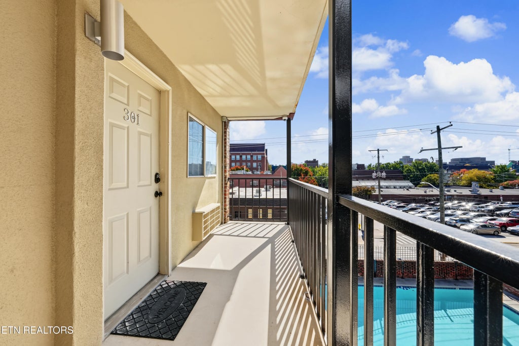 Photo of 510 14th St #301, Knoxville, TN 37916 (MLS # 1360449)