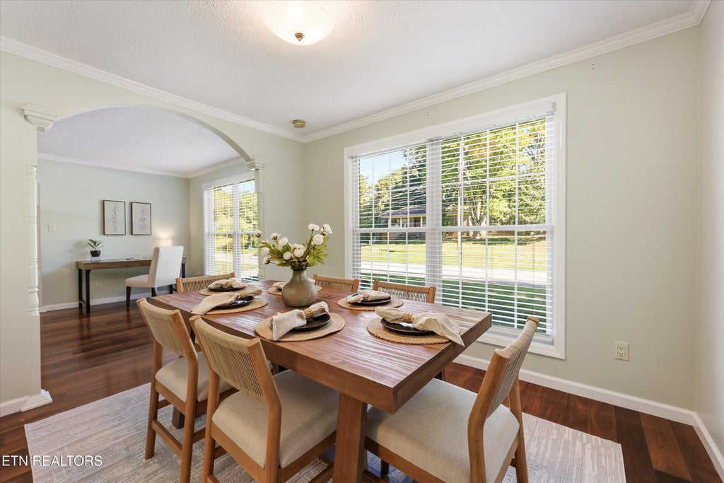 Photo of 733 Valley Dale Rd, Knoxville, TN 37923 (MLS # 1359984)
