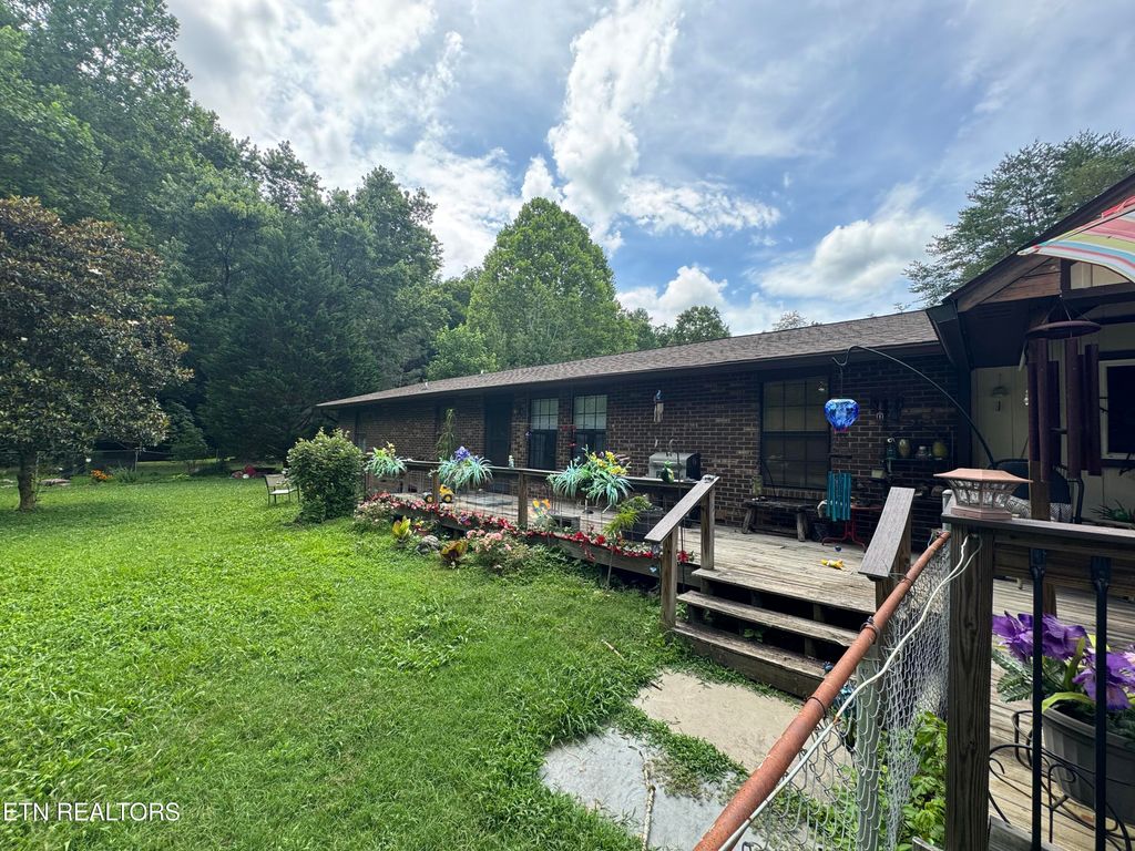 Photo of 1637 Arron Way, Sevierville, TN 37876 (MLS # 1307341)