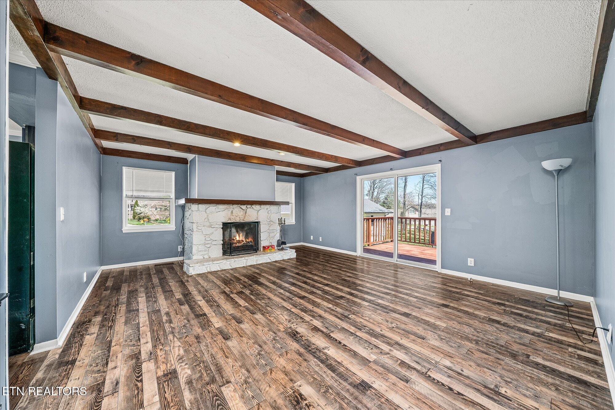 17 Black Oak Circle