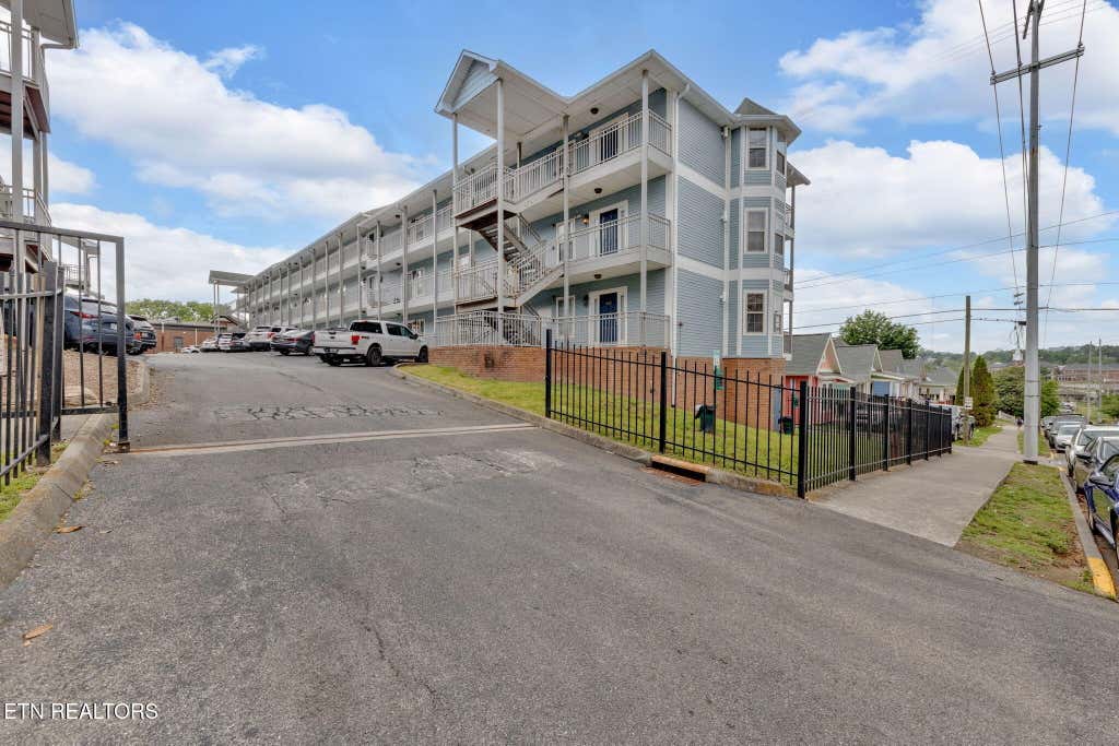 Photo of 1603 Queen Anne Way, Knoxville, TN 37916 (MLS # 1299612)