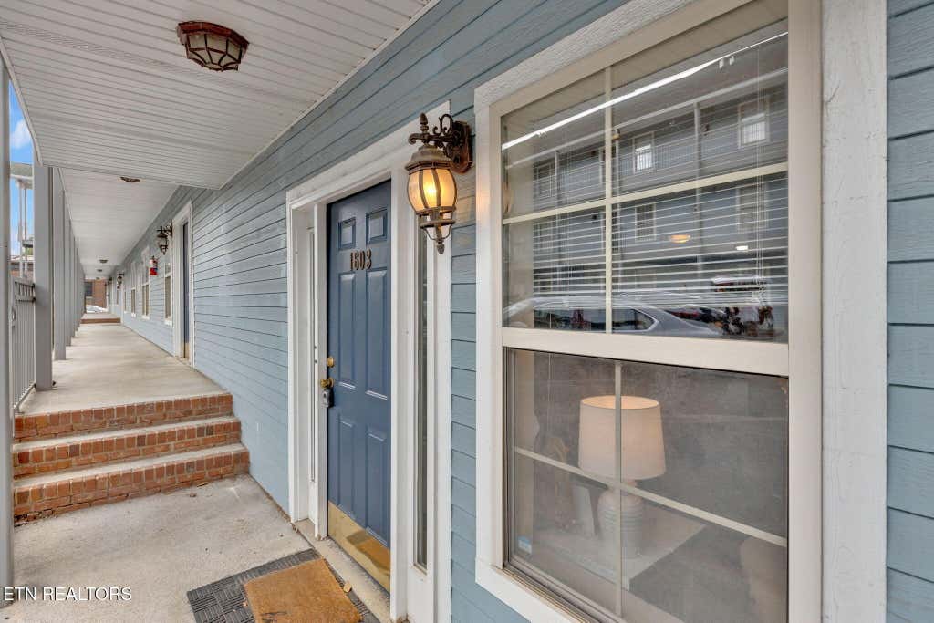 Photo of 1603 Queen Anne Way, Knoxville, TN 37916 (MLS # 1299612)