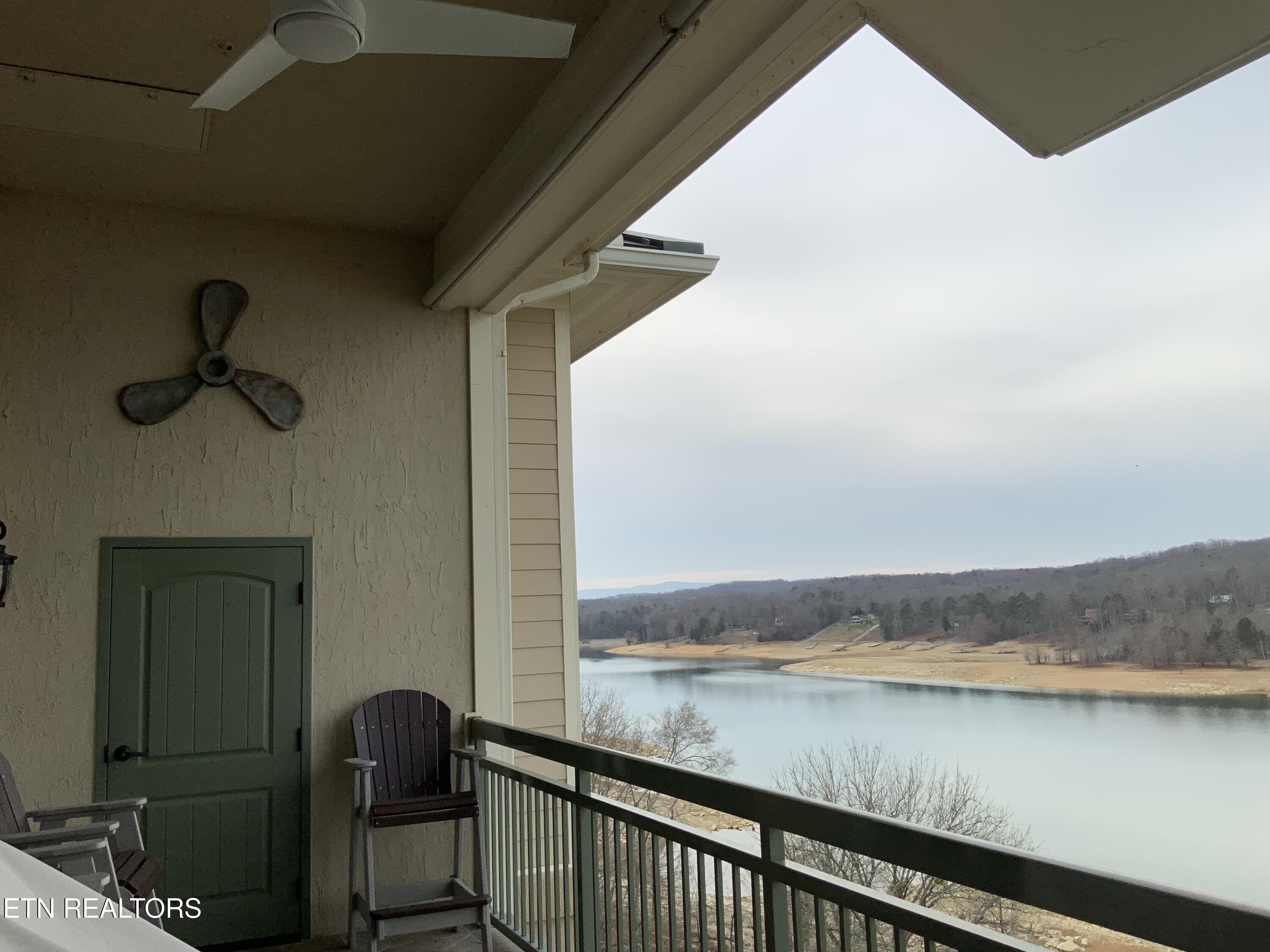 662 Waterside Circle 2