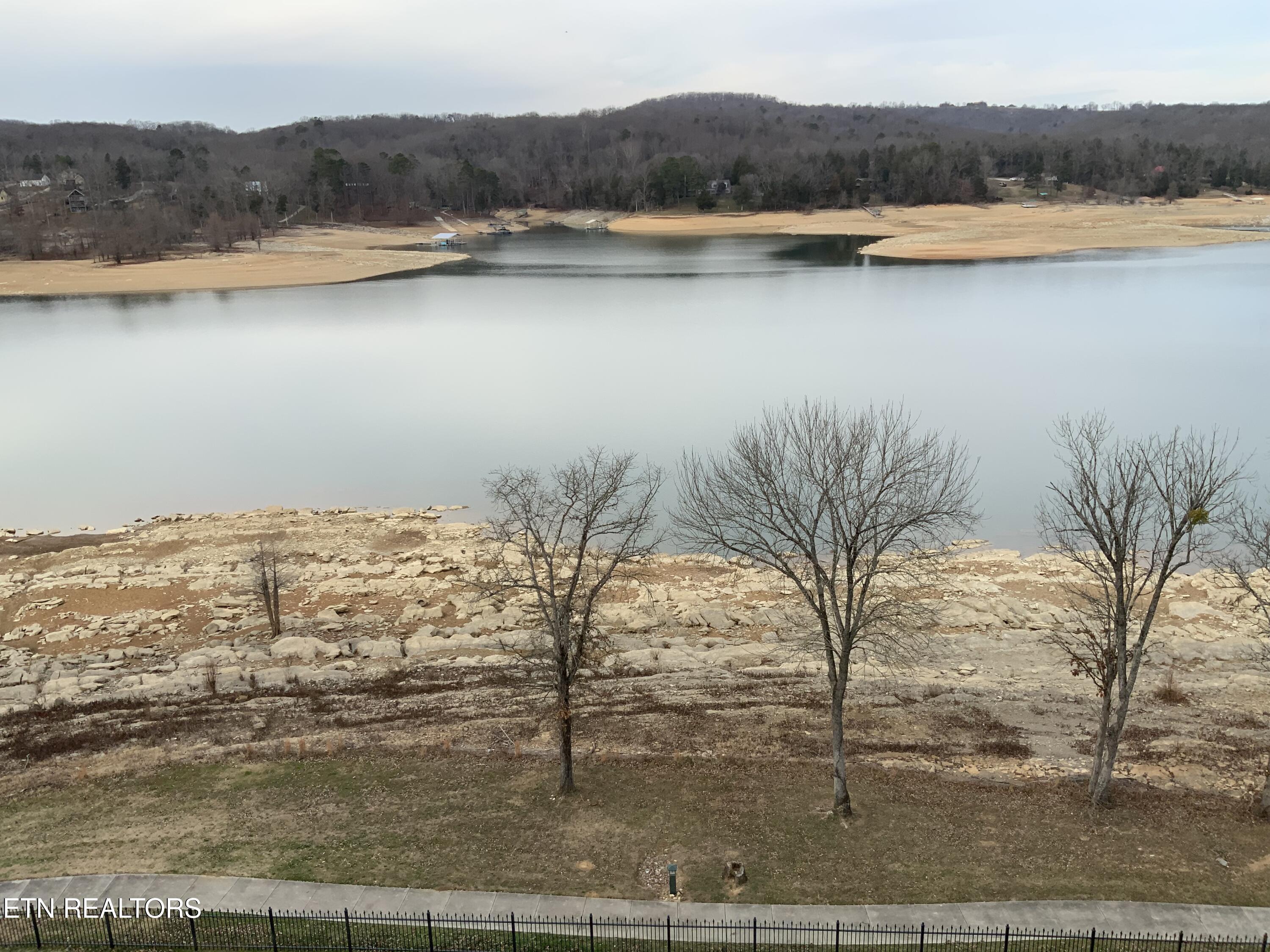 662 Waterside Circle 2