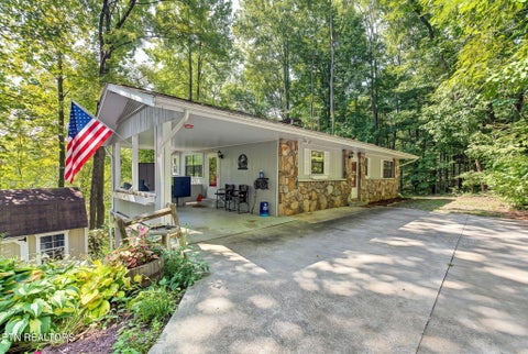 Photo of 1131 Tanrac Tr, Gatlinburg, TN 37738 (MLS # 1356822)