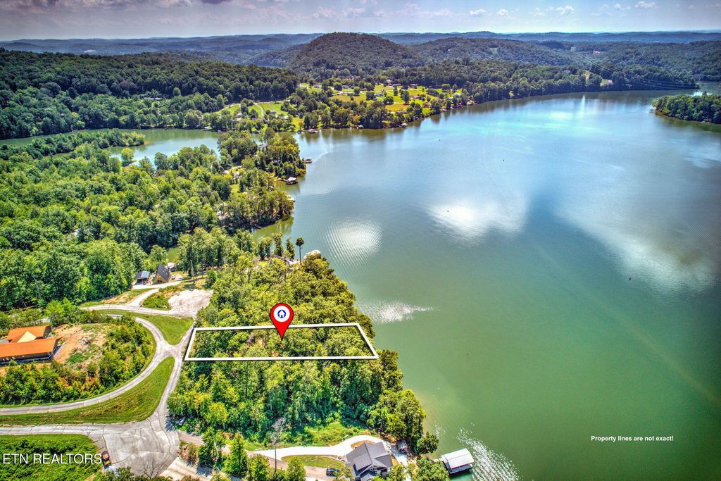Photo of Emory Pointe Lane, Harriman, TN 37748 (MLS # 1312697)