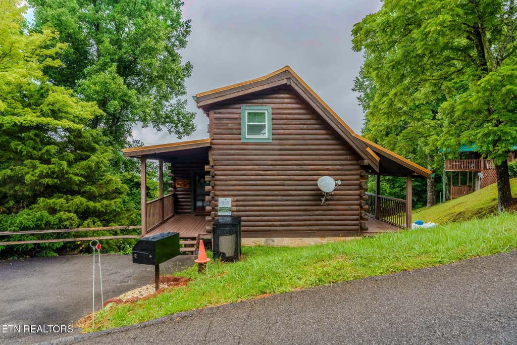 Photo of 2541 Bobcat Way, Sevierville, TN 37862 (MLS # 1346083)