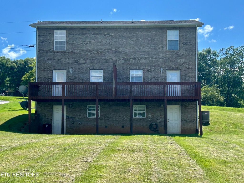 Photo of 1202 Deer Lane, Jefferson City, TN 37760 (MLS # 1305472)