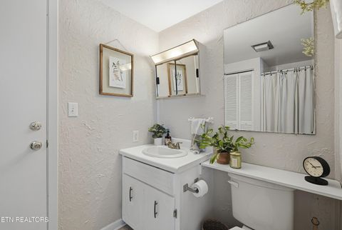 Tiny photo for 1213 Stillwell Drive, Knoxville, TN 37912 (MLS # 1327680)