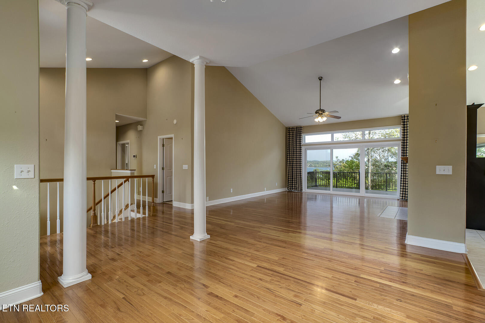 Loudon, Tennessee 37774, United States, 3 Bedrooms Bedrooms, ,3 BathroomsBathrooms,Residential,Active,113469