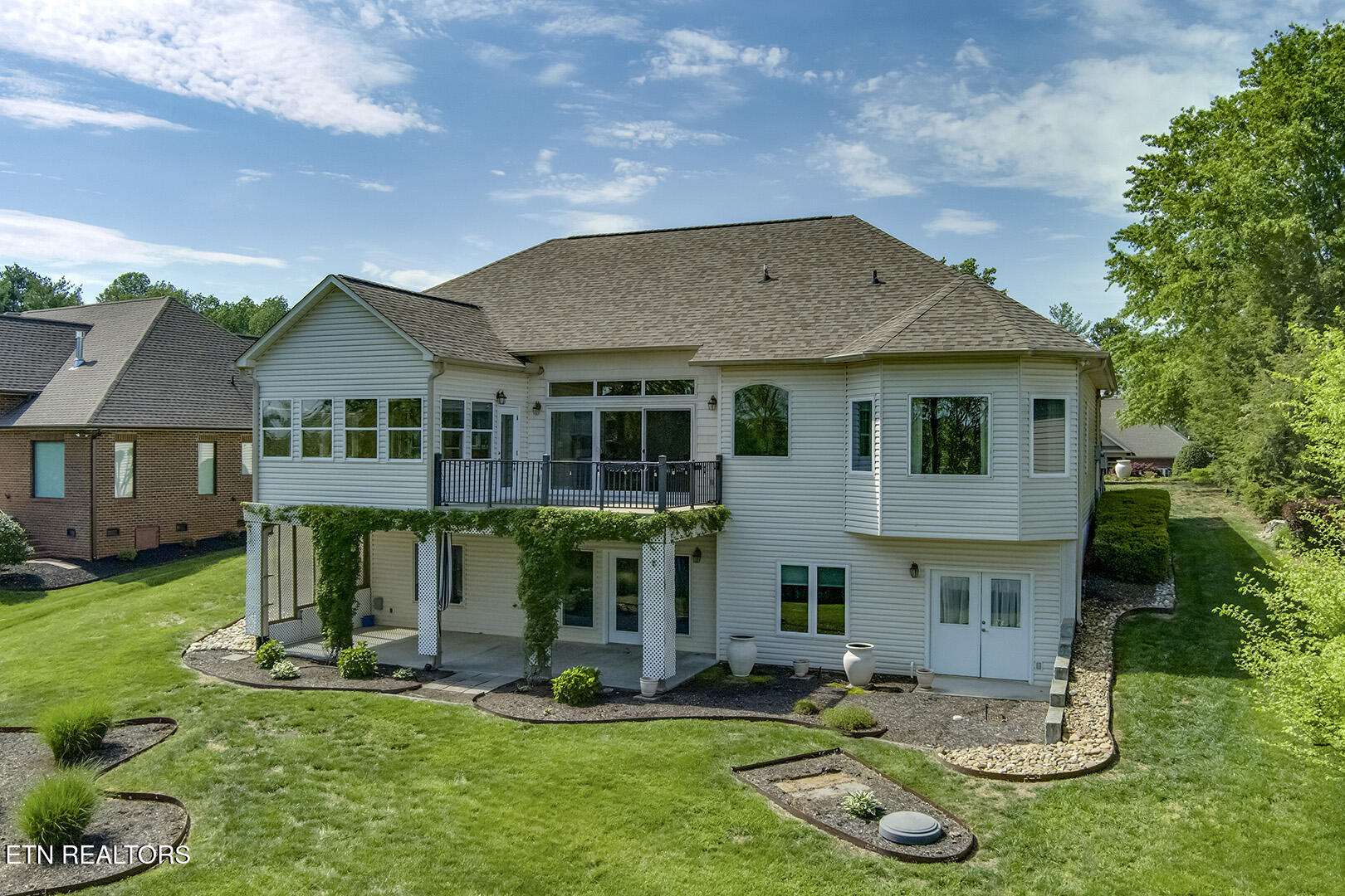 Loudon, Tennessee 37774, United States, 3 Bedrooms Bedrooms, ,3 BathroomsBathrooms,Residential,Active,113469