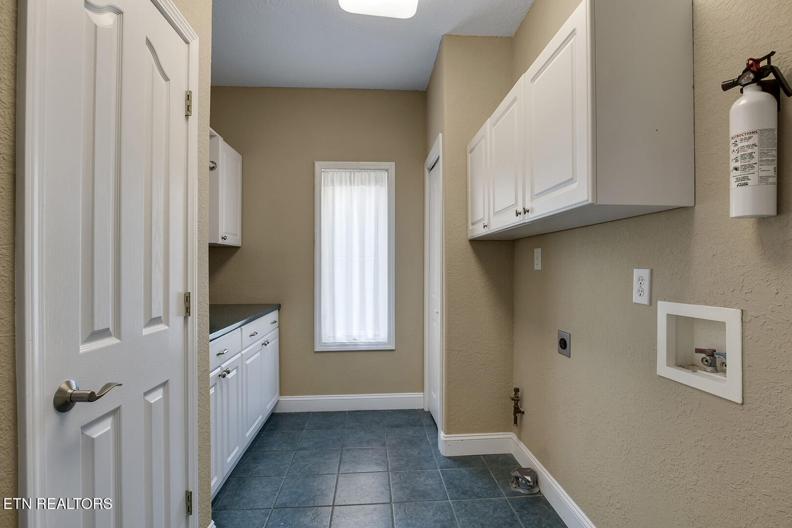 Loudon, Tennessee 37774, United States, 3 Bedrooms Bedrooms, ,3 BathroomsBathrooms,Residential,Active,113469