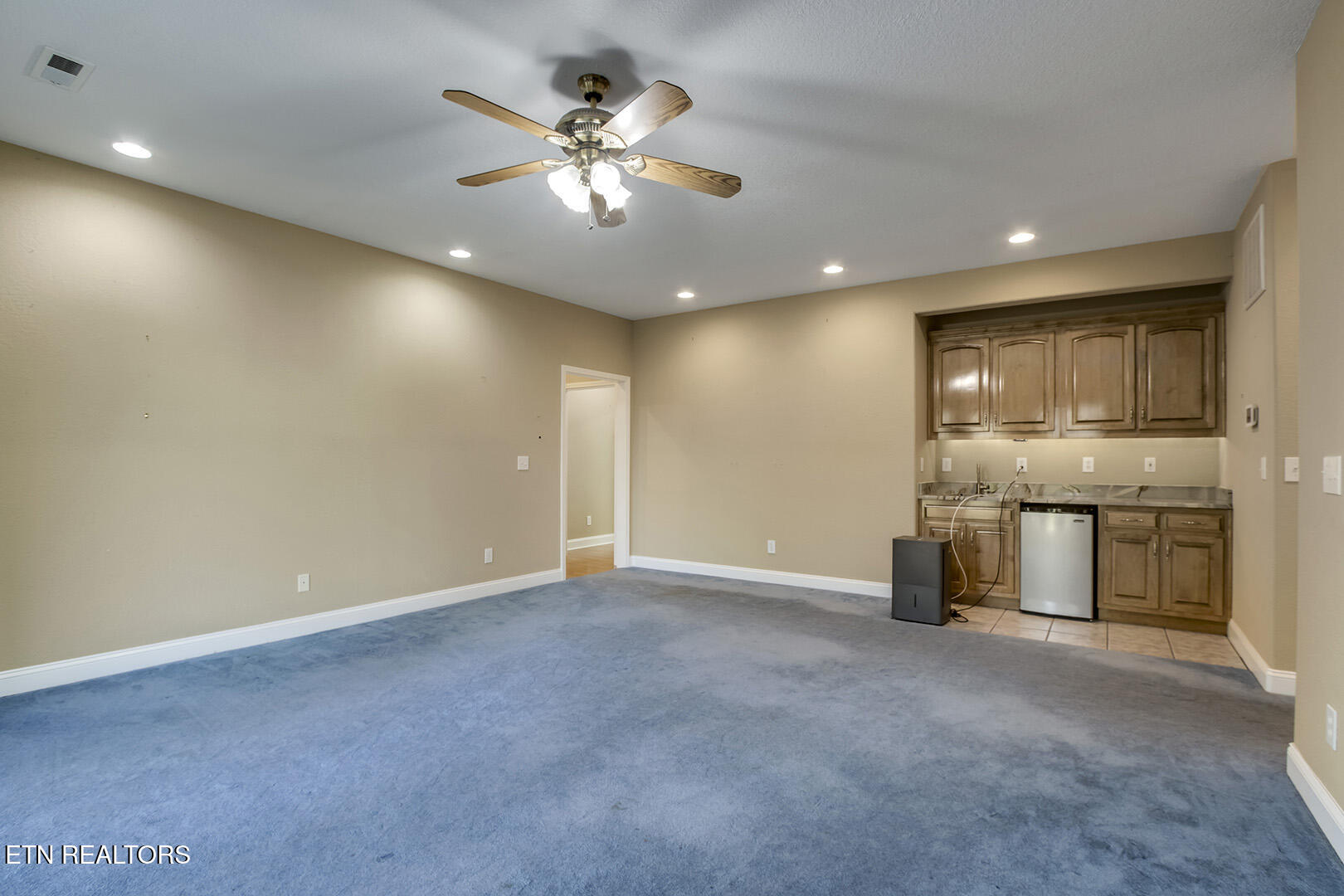 Loudon, Tennessee 37774, United States, 3 Bedrooms Bedrooms, ,3 BathroomsBathrooms,Residential,Active,113469