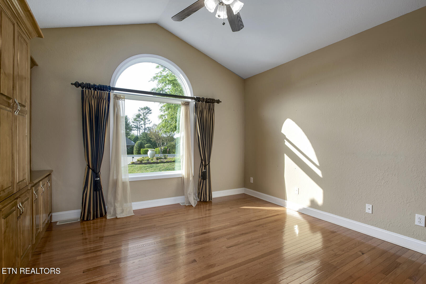 Loudon, Tennessee 37774, United States, 3 Bedrooms Bedrooms, ,3 BathroomsBathrooms,Residential,Active,113469