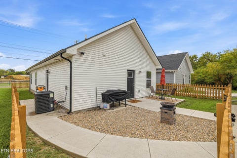 Tiny photo for 1719 Texas Ave, Knoxville, TN 37921 (MLS # 1355779)
