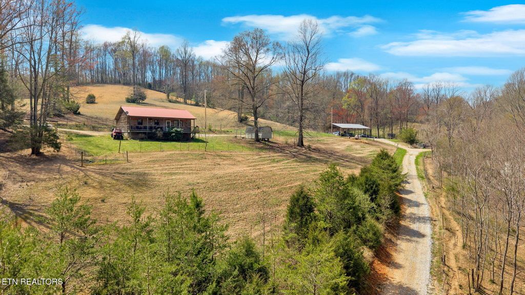 Photo of 299 Tar Town Hollow Lane, LaFollette, TN 37766 (MLS # 1332245)