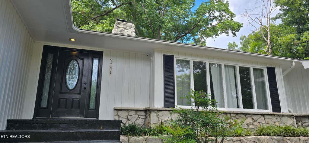 Photo of 9721 Asheville Hwy, Strawberry Plains, TN 37871 (MLS # 1350833)