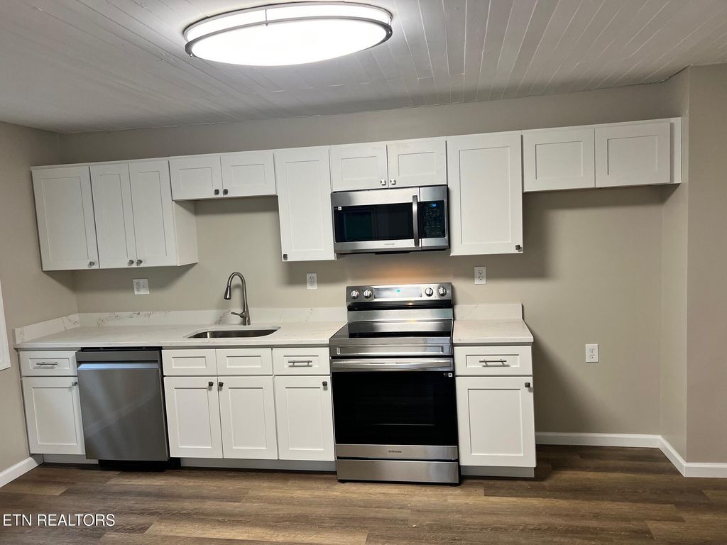 Photo of 834 Cemetery Rd, Oliver Springs, TN 37840 (MLS # 1285783)