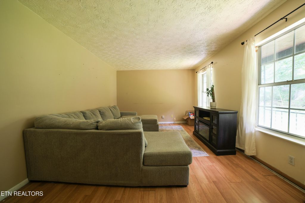 Photo of 188 Green Lane, Powell, TN 37849 (MLS # 1303096)