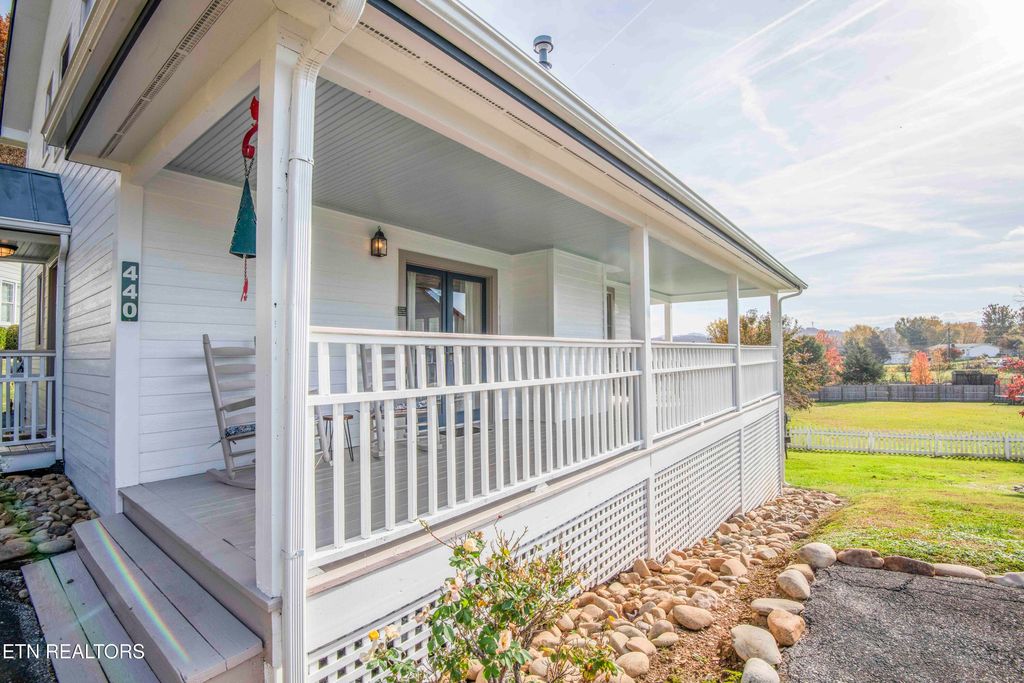 Photo of 440 Country Path Way #2513, Sevierville, TN 37862 (MLS # 1322059)