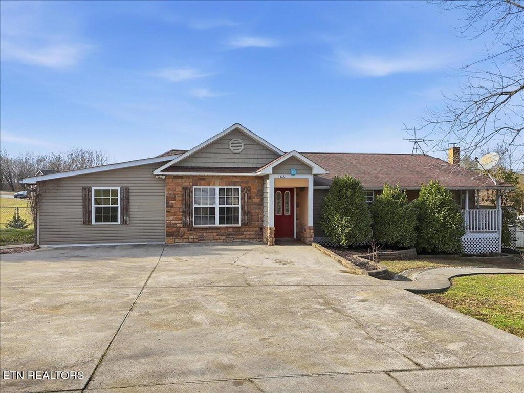 Photo of 168 Corntassel Estates Rd, Vonore, TN 37885 (MLS # 1329302)