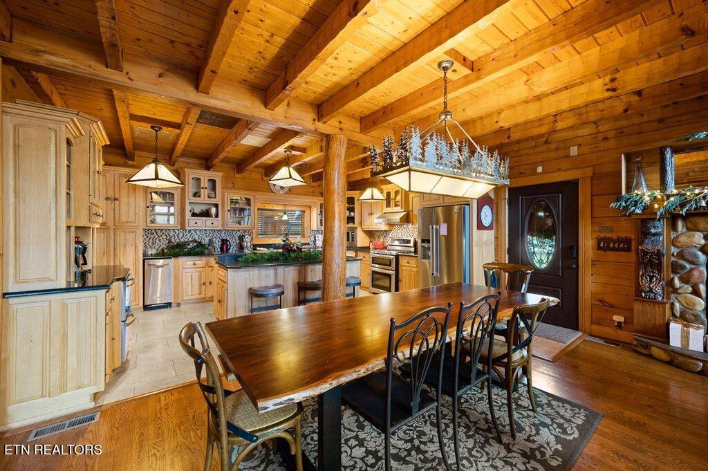 2603 Cedar Falls Way