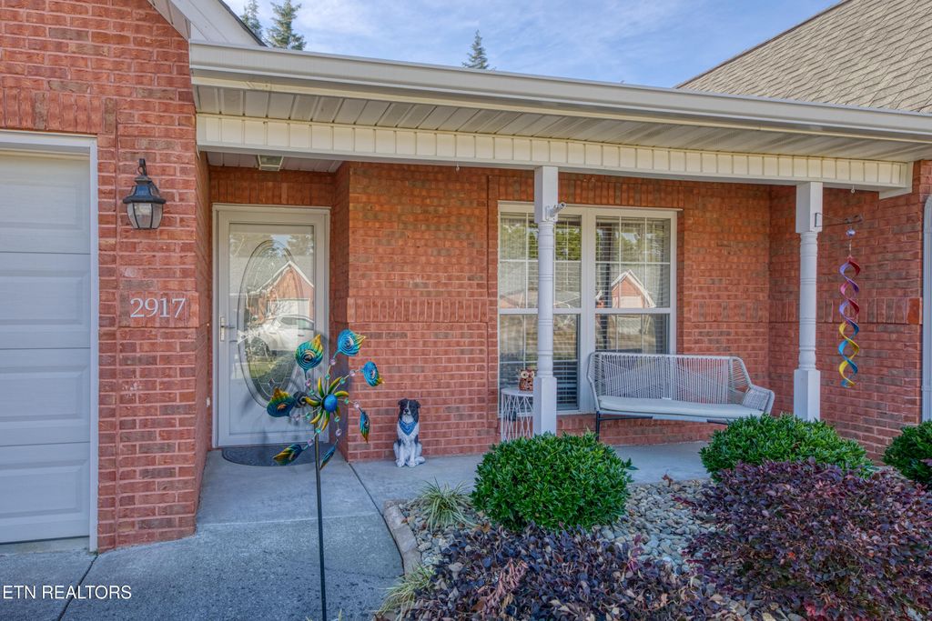 Photo of 2917 Dominion Drive, Maryville, TN 37803 (MLS # 1325573)