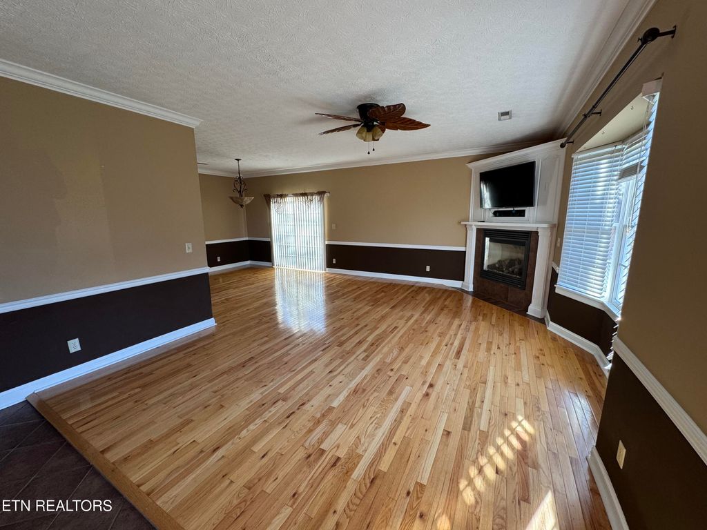 Photo of 1127 Brentwood Way, Kingston, TN 37763 (MLS # 1299675)