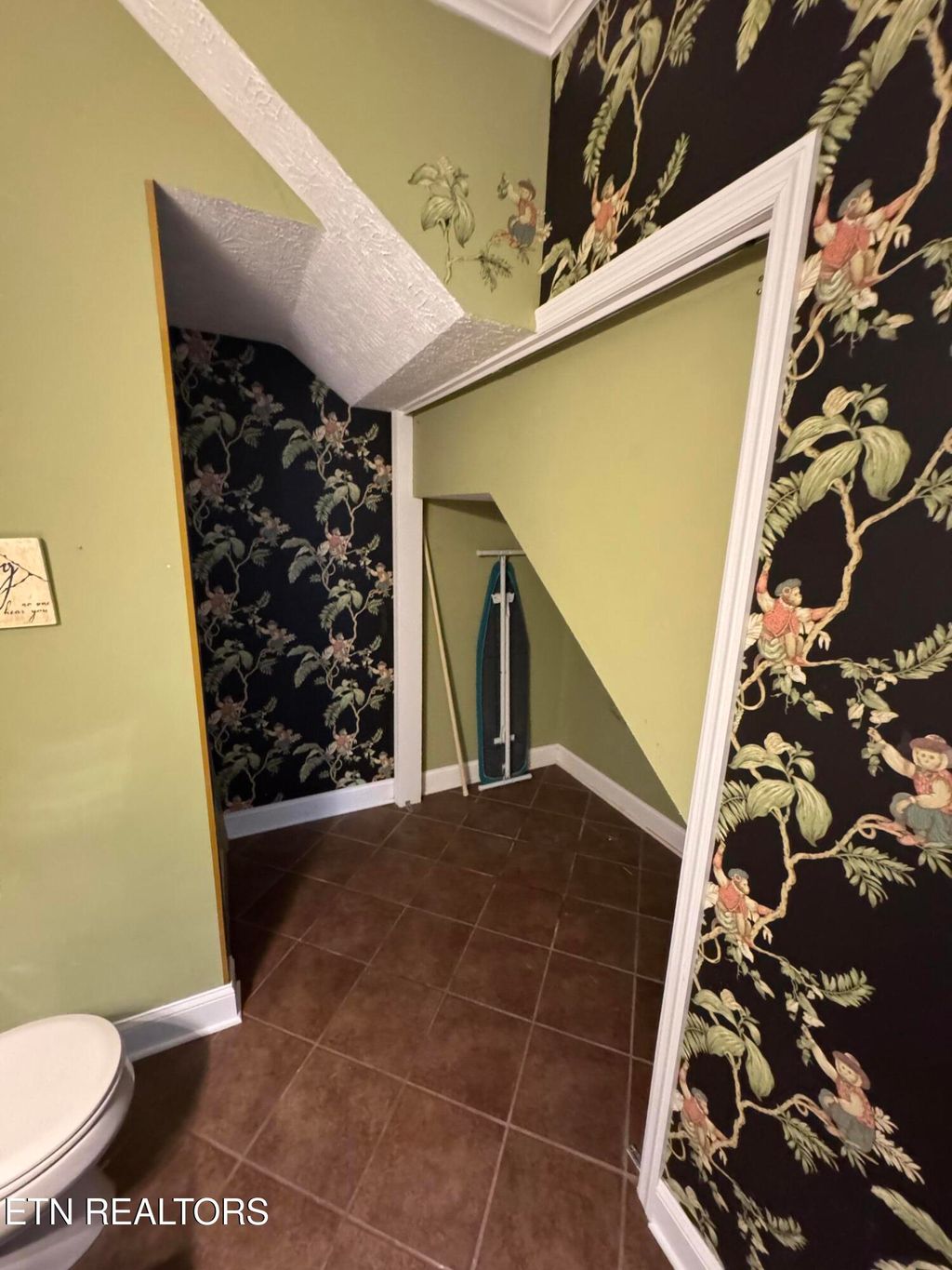 Photo of 1127 Brentwood Way, Kingston, TN 37763 (MLS # 1299675)