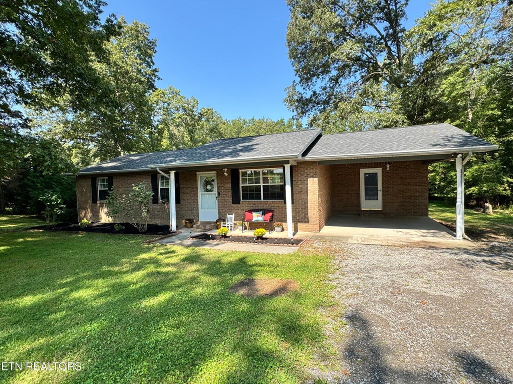 Photo of 7 Waukesha Drive, Crossville, TN 38555 (MLS # 1315109)