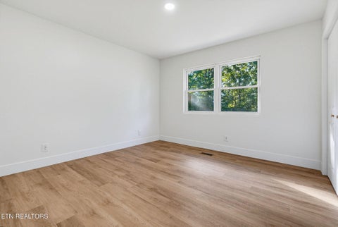 Tiny photo for 845 W Outer Drive, Oak Ridge, TN 37830 (MLS # 1354965)