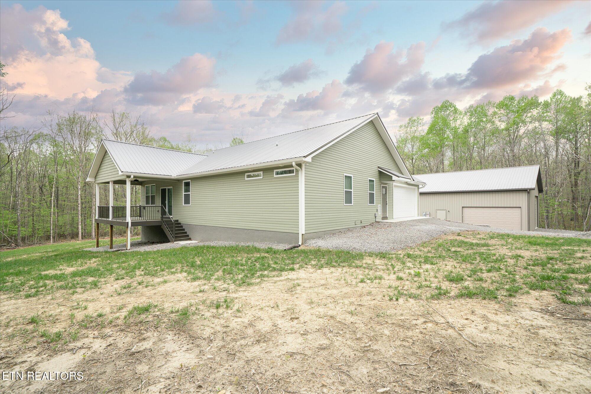 1721 Huckleberry Rd