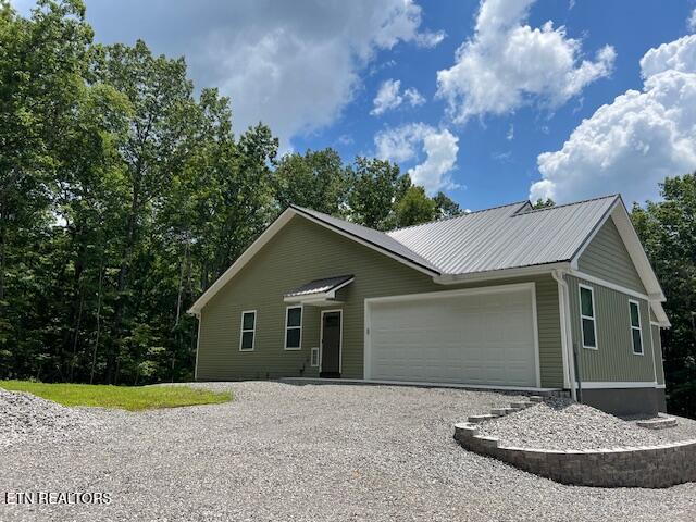 1721 Huckleberry Rd