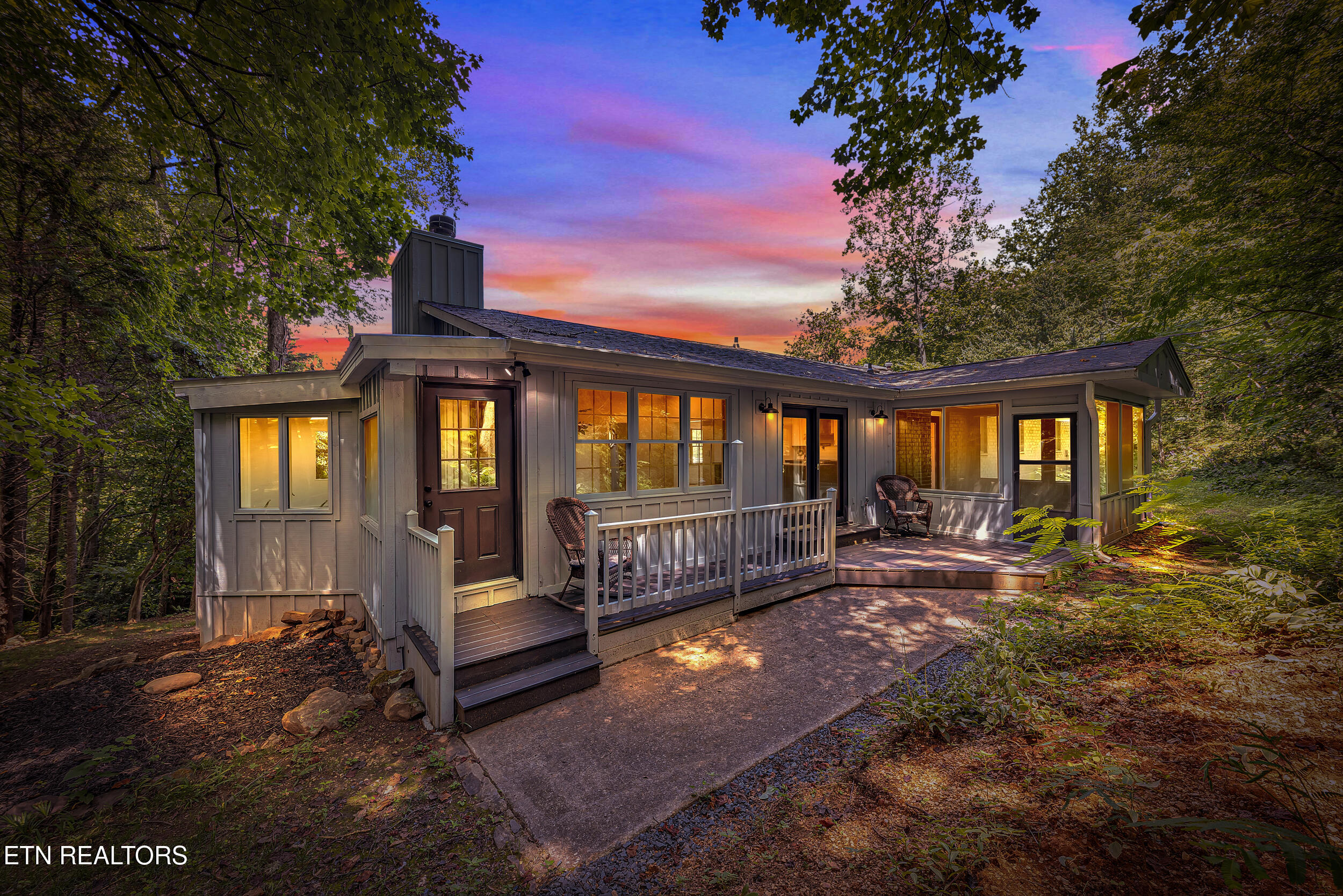 355 E Chestnut Hill Rd