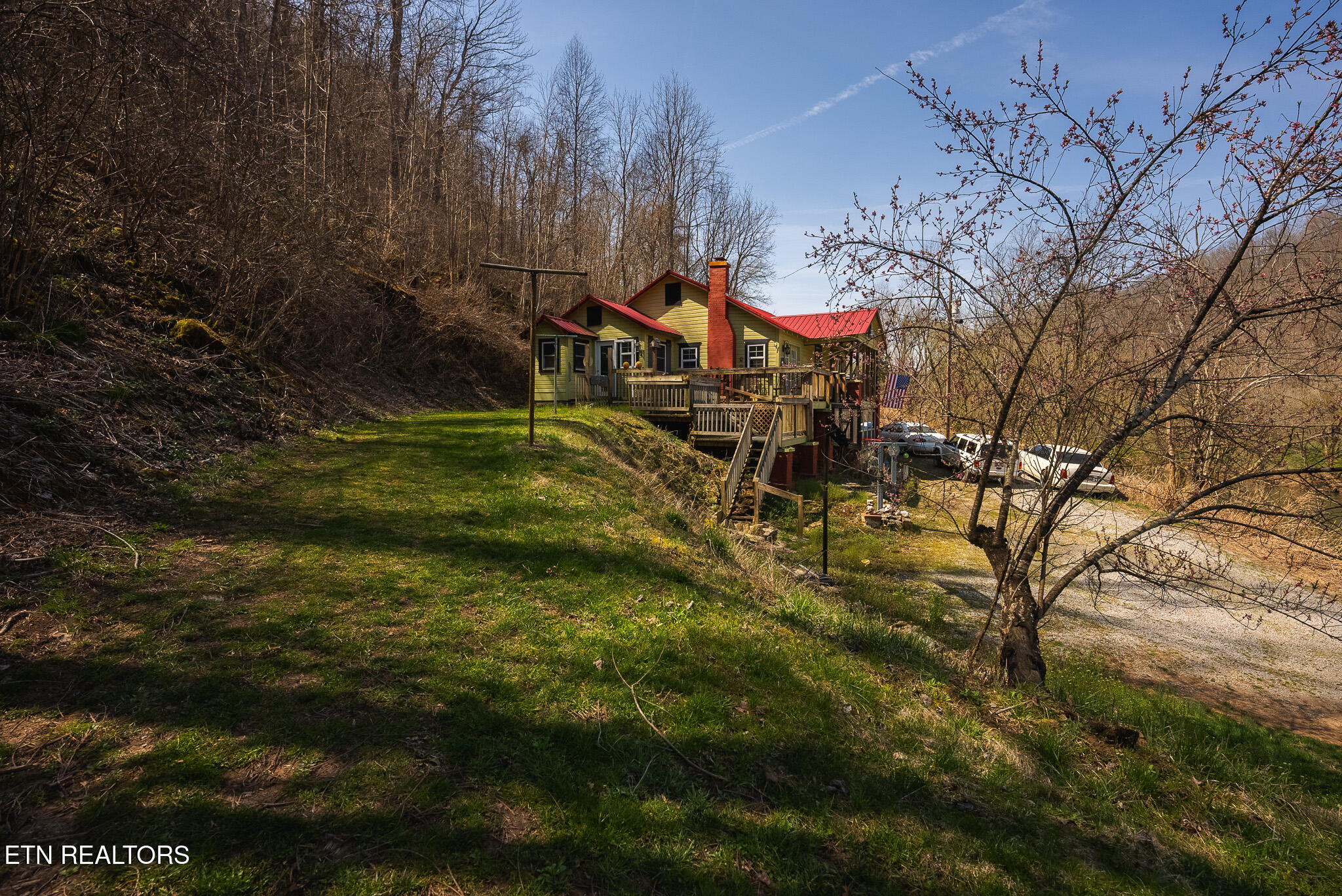9950 Chestnut Ridge Rd