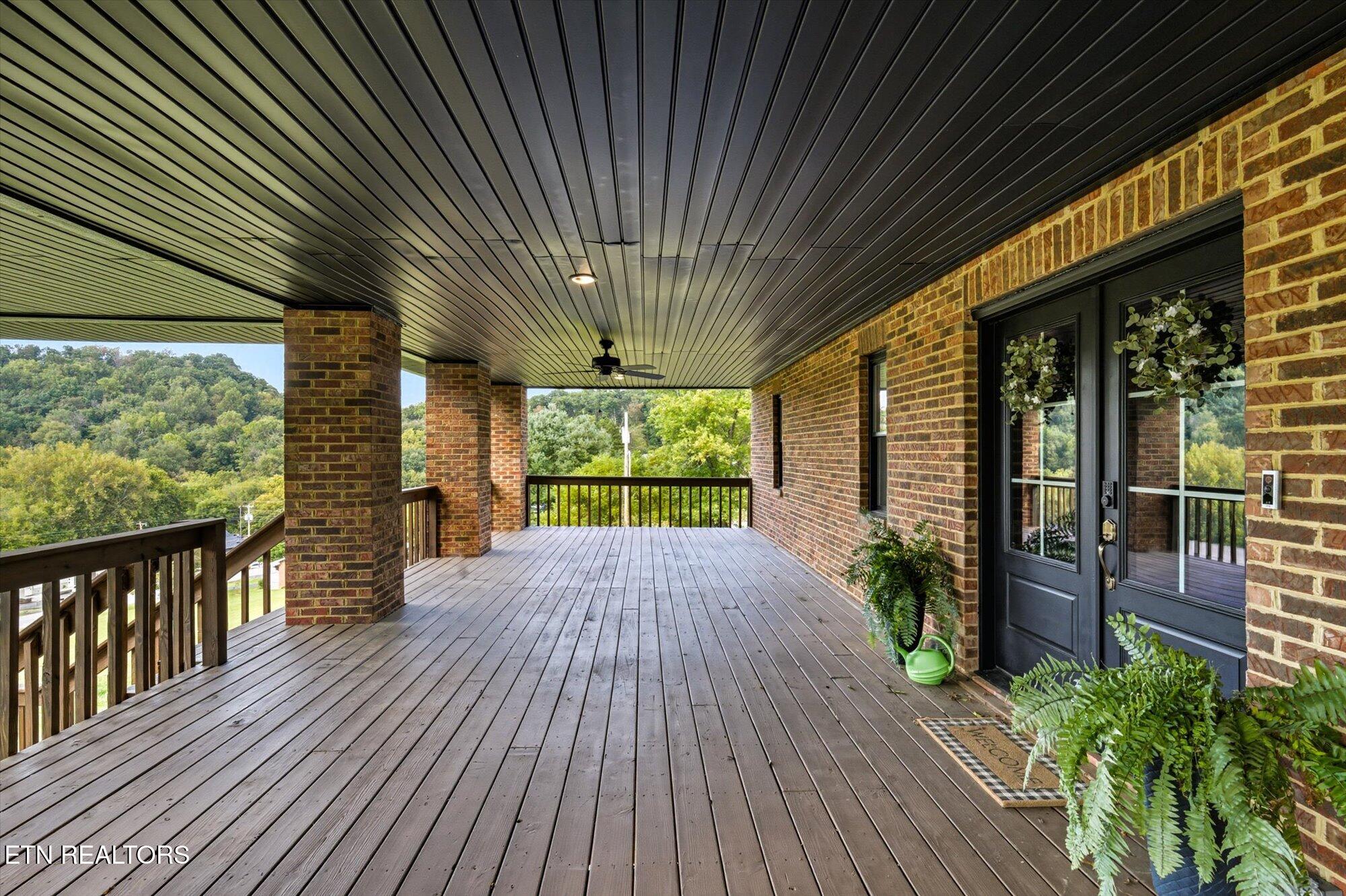 120 Brookfield Drive