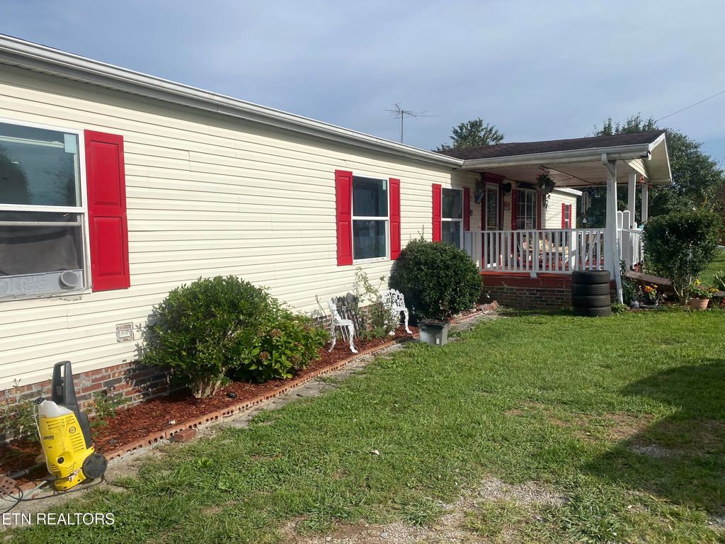 Photo of 124 TASHA Lane, Tazewell, TN 37879 (MLS # 1272032)