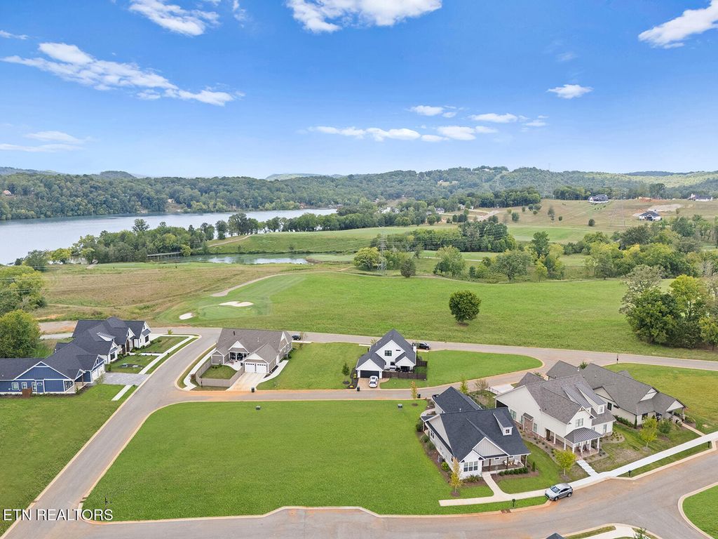 Photo of 650 Red Fox Run, Loudon, TN 37774 (MLS # 1282938)