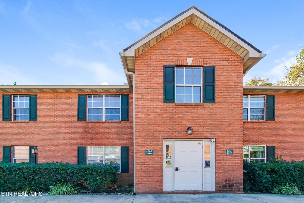 Photo of 4207 Iona Way, Knoxville, TN 37912 (MLS # 1330005)