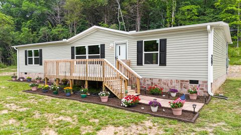 1587 Sweetwater Rd Philadelphia TN 37846