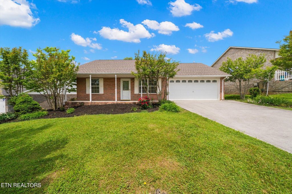 Photo of 7721 Applecross Rd, Corryton, TN 37721 (MLS # 1300149)