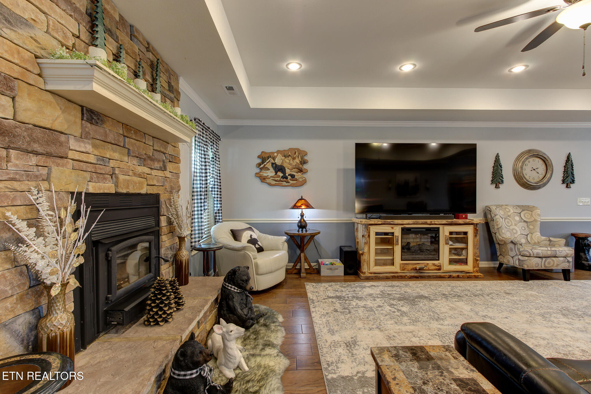 850 Majestic Mountains Blvd