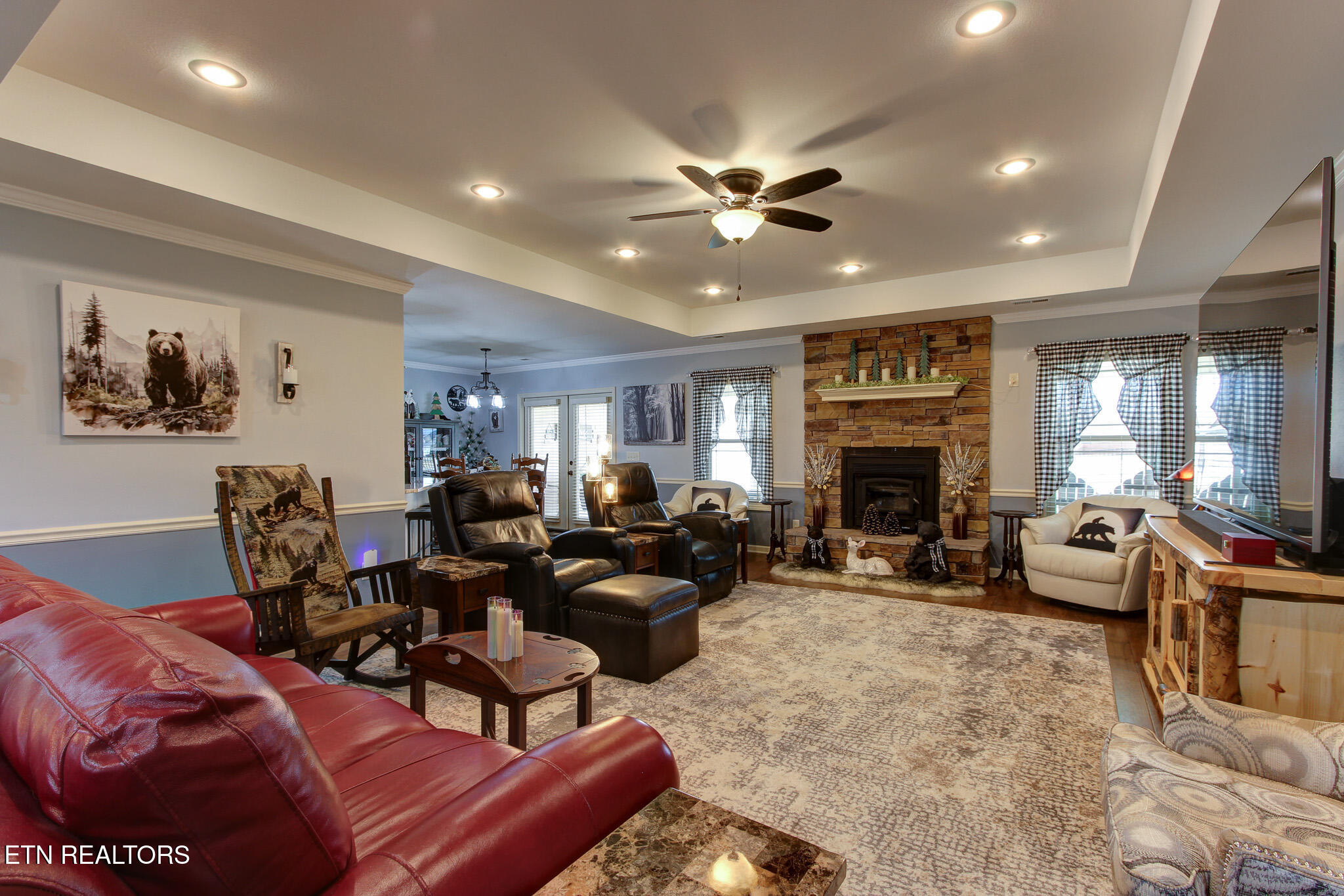 850 Majestic Mountains Blvd