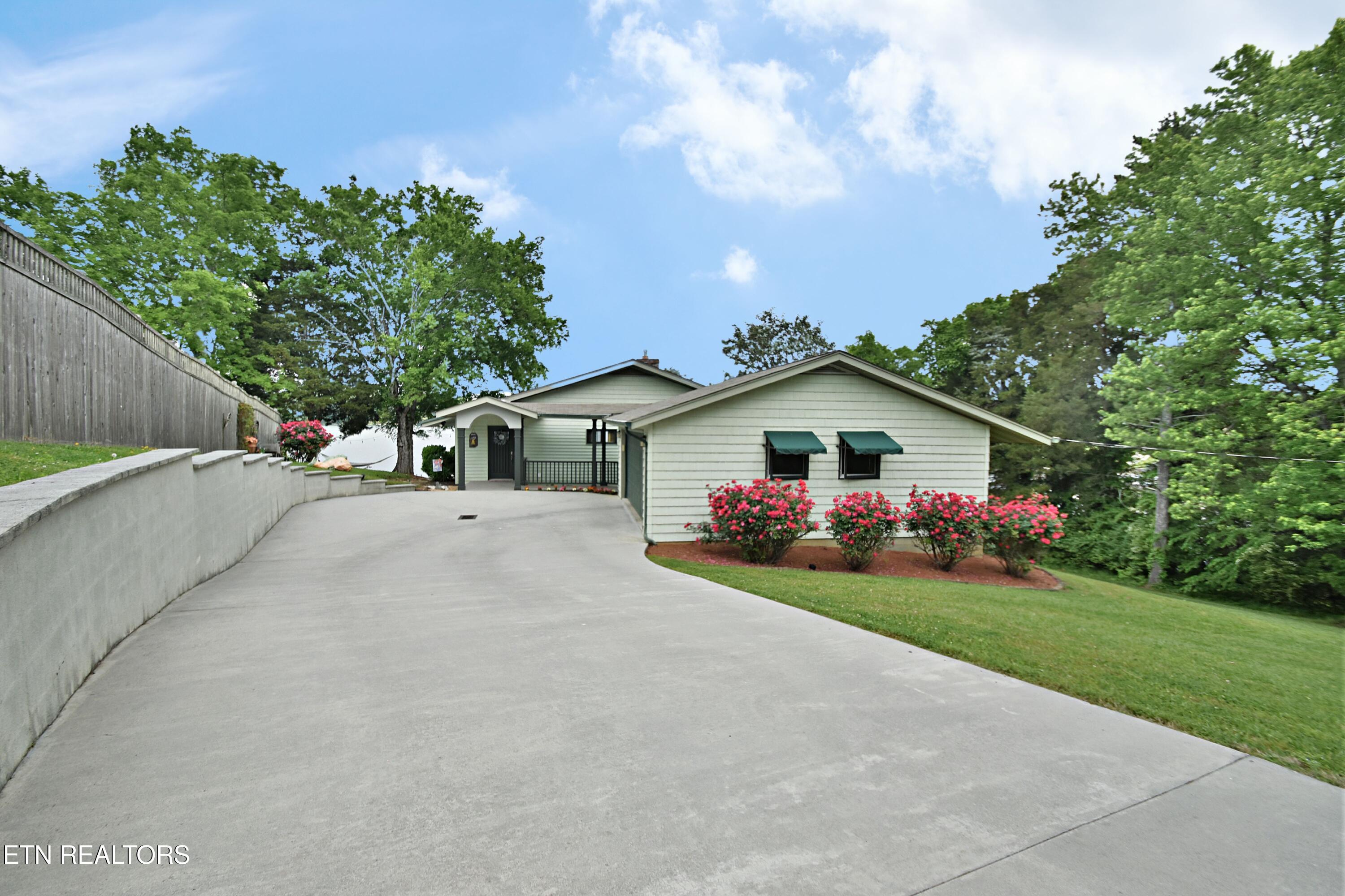 4834 Scenic Point Loop