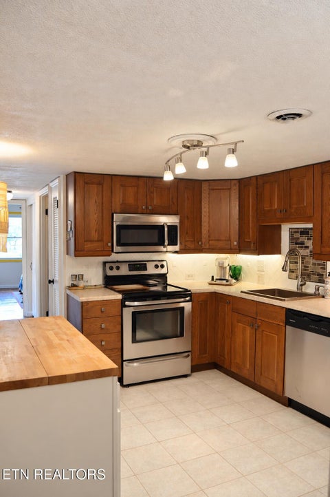 Tiny photo for 1617 Woodrow Drive #512, Knoxville, TN 37918 (MLS # 1355661)