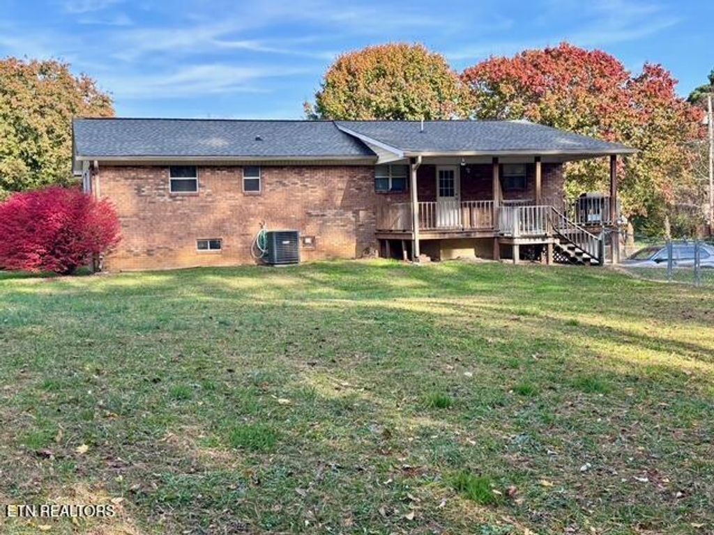 Photo of 233 Harvey Drive, Russellville, TN 37860 (MLS # 1321329)