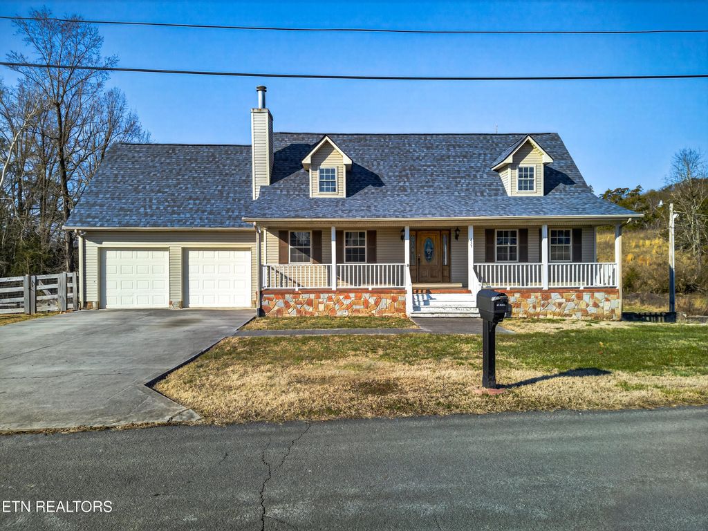 Photo of 457 Terrace View Drive, Bean Station, TN 37708 (MLS # 1328795)